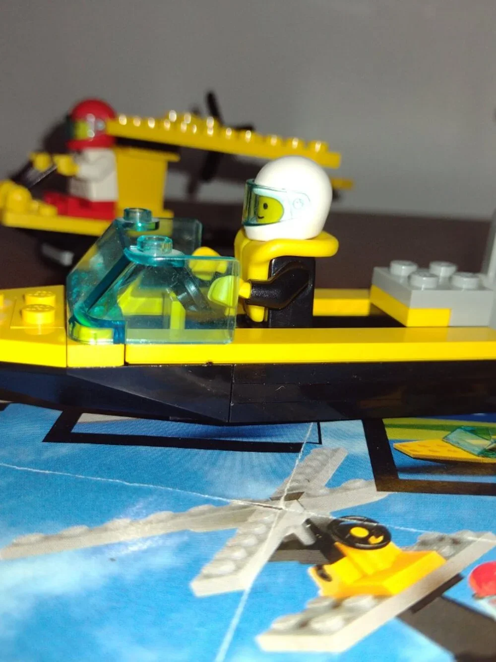 Five Like New Lego Stunt Club and Space Ship with 4 minifigs